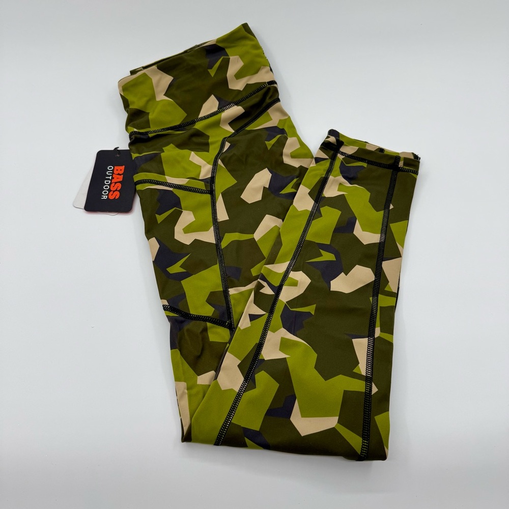 Bass Women's Cargo Pants - Green and Tan Camouflage‎
